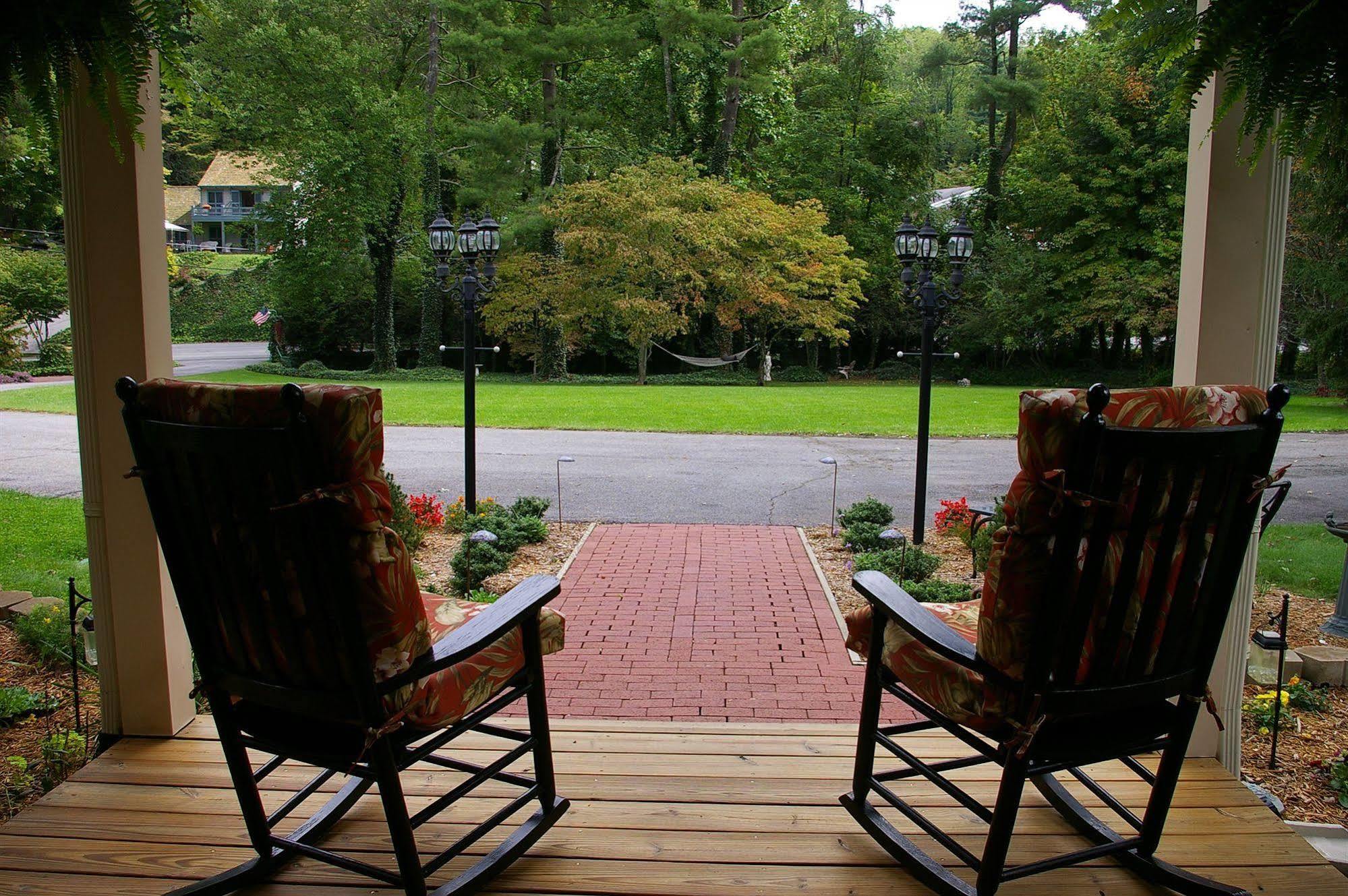 Brookside Mountain Mist Inn Waynesville Exterior photo